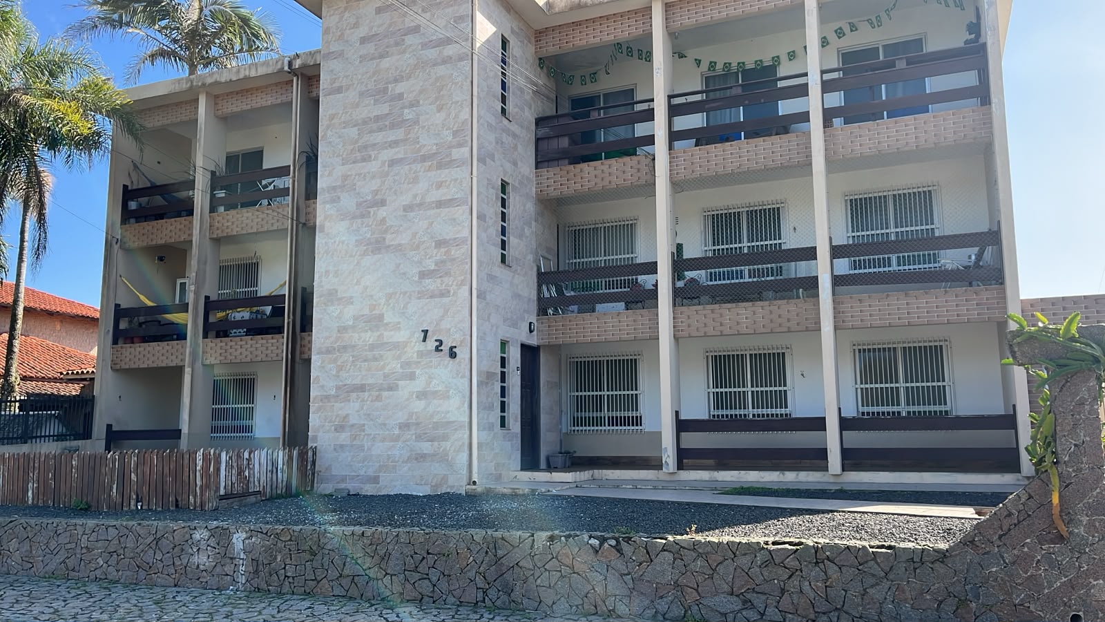 APARTAMENTO 3 QUARTOS, CENTRO