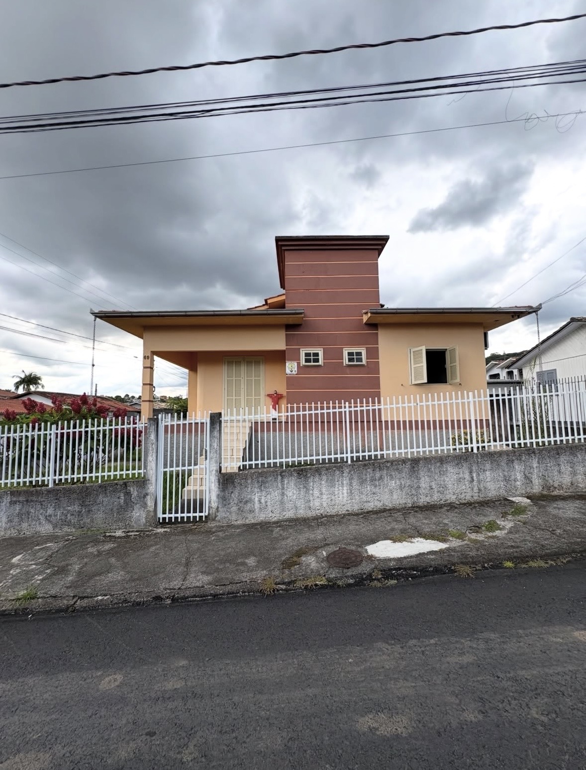 Casa próxima à praça da chaminé