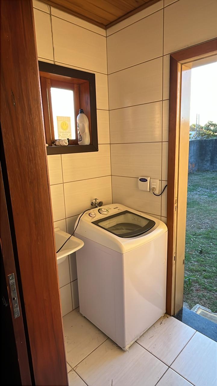 CASA 2 QUARTOS DE FRENTE PARA LAGOA DOS FREITAS